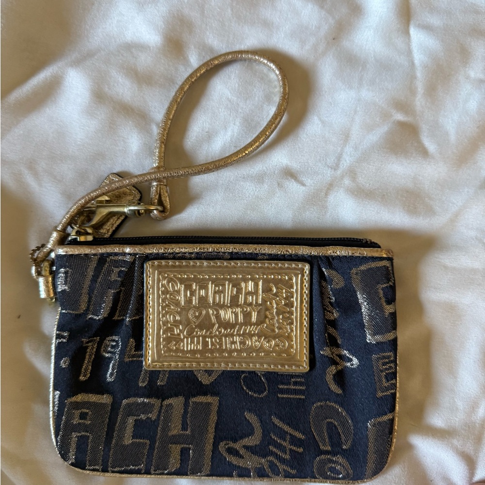 Coach Poppy Wrist Wallet
